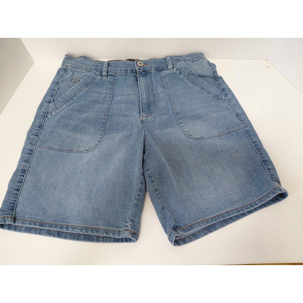 Curve Appeal Womens Light Wash Denim Patch Pocket Jean Shorts Size 4 27 Blue